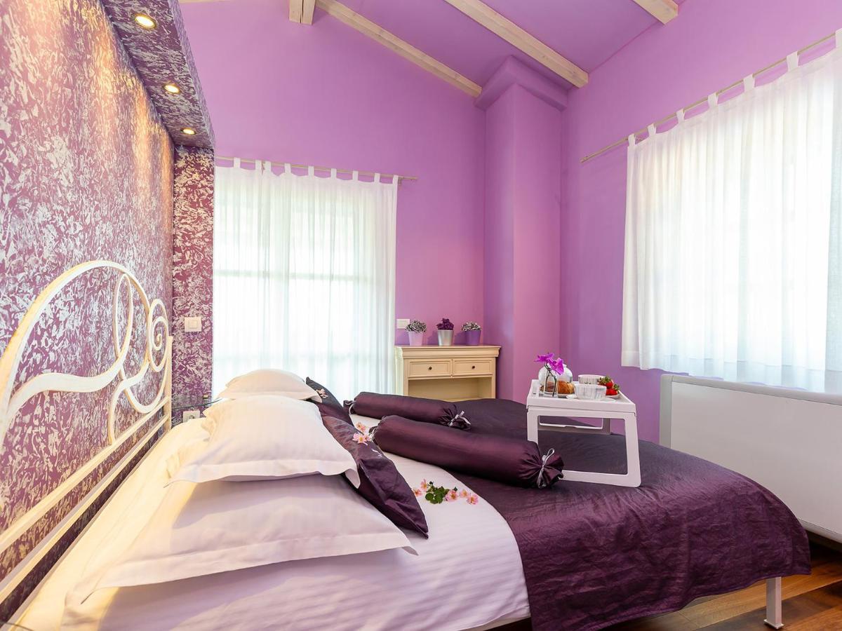 Villa Salvea With Heated Pool